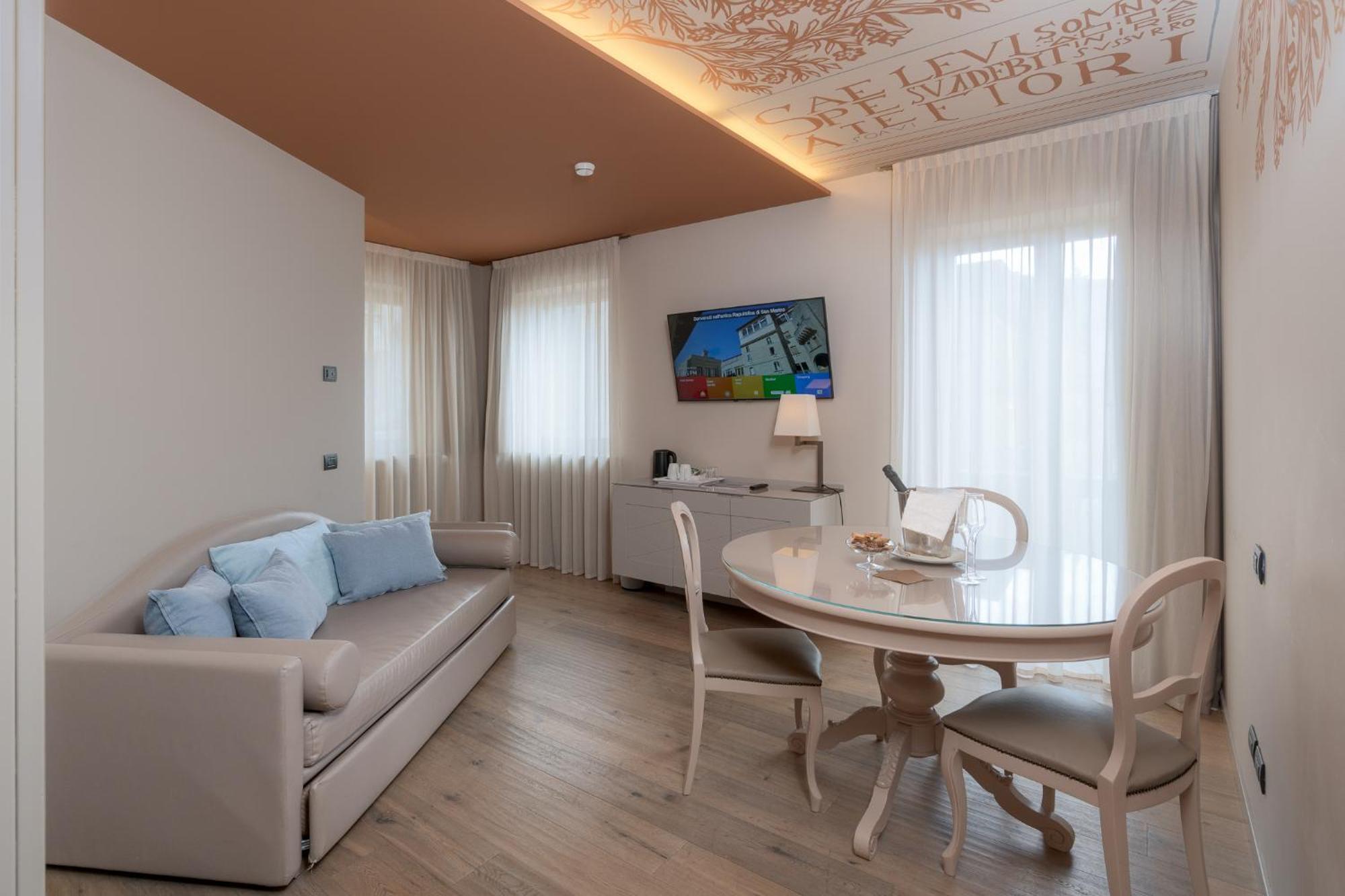 Titano Suites Сан-Марино Екстер'єр фото