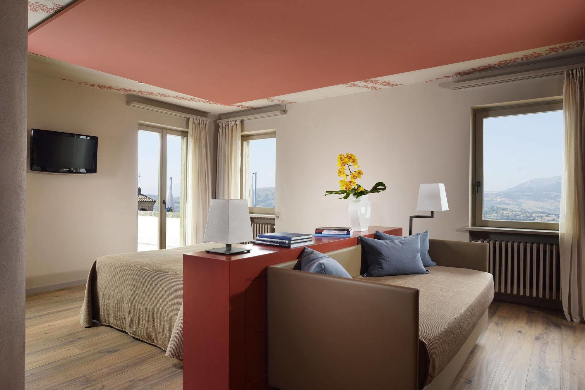 Titano Suites Сан-Марино Екстер'єр фото